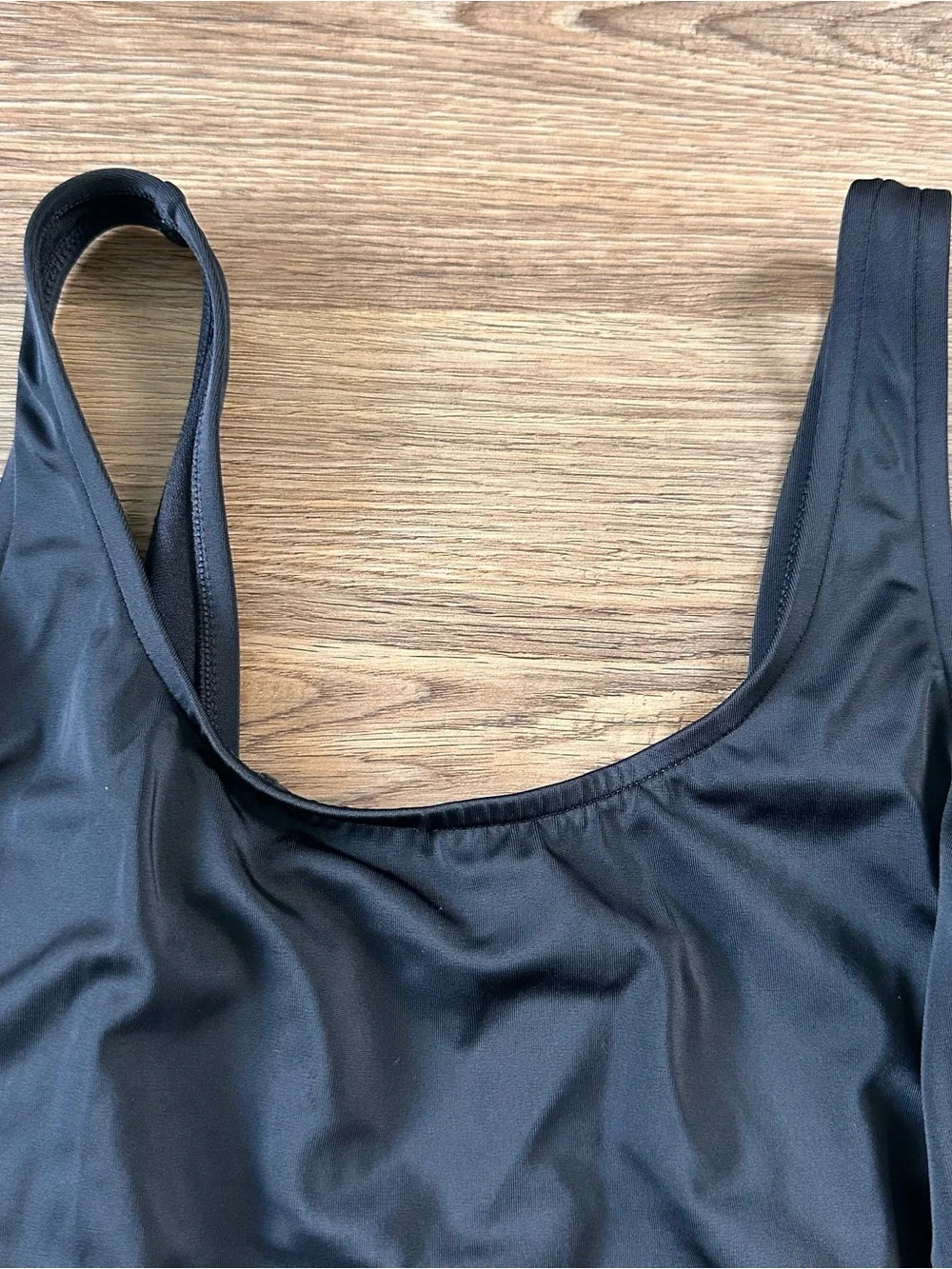 Onia‎ One Piece Swimsuit Womens Large Black Scoop Neck Classic Beach Modest EUC